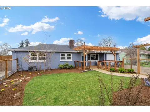 3018 NE Whitman Ave, Vancouver, WA 98662