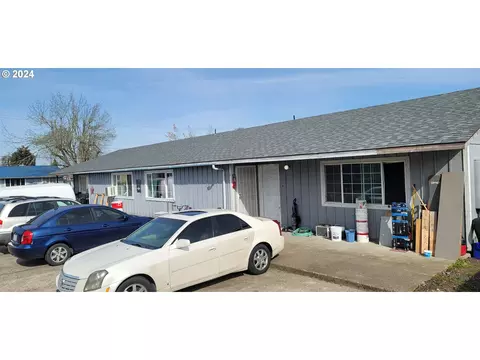 351 40th St, Springfield, OR 97478