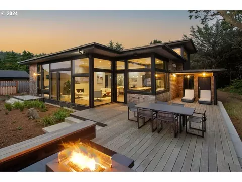 5305 Netarts Hwy, Oceanside, OR 97134