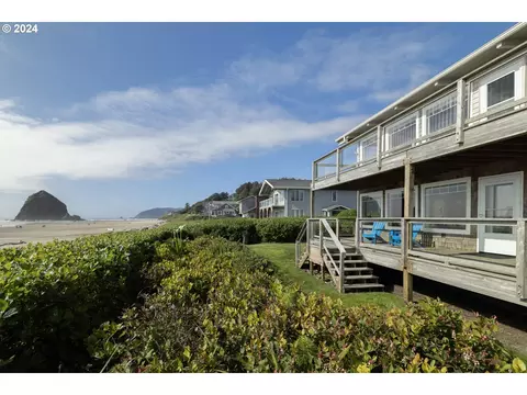 287 W Tanana Ave, Cannon Beach, OR 97110