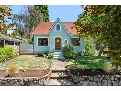 3236 SE 56th Ave, Portland, OR 97206