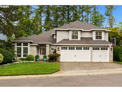 5675 Meridian Ct, Lake Oswego, OR 97035