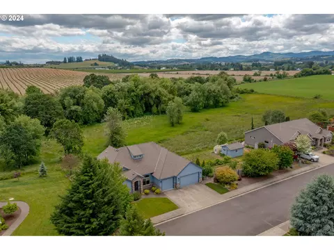 1005 E 4th St, Yamhill, OR 97148