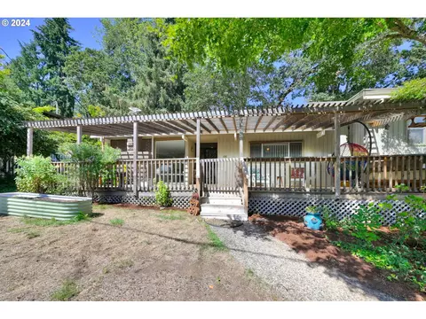235 W 38th Ave, Eugene, OR 97405