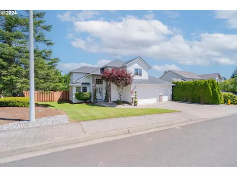 1833 NW 30th Cir, Camas, WA 98607