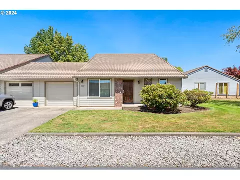 1208 NW 134th Way, Vancouver, WA 98685