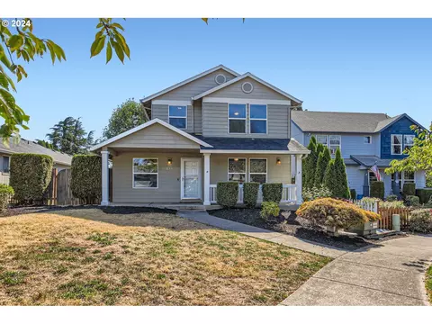 670 SE Myrtlewood Pl, Gresham, OR 97080