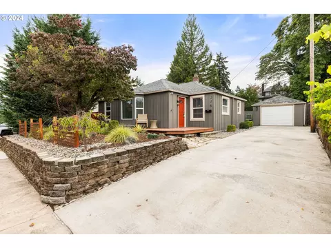 216 E 27th St, Vancouver, WA 98663