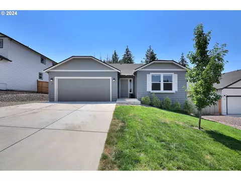 182 Rockcrest Dr, Lowell, OR 97452