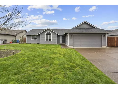 2418 Bowtie Ave, Eugene, OR 97404