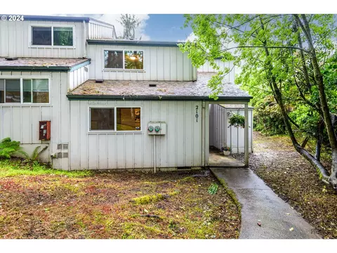2101 Hawkins Ln, Eugene, OR 97405