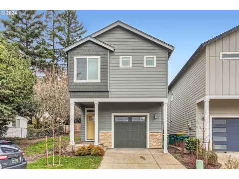 10724 SW Topping Ct, Tigard, OR 97223