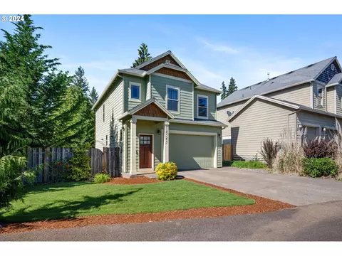 18545 Pacific Ave, Sandy, OR 97055