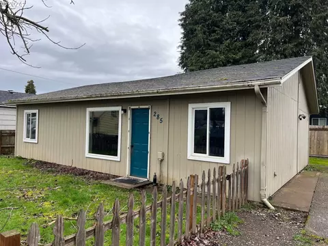285 S 52nd St, Springfield, OR 97478
