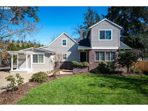 2011 13th St, West Linn, OR 97068