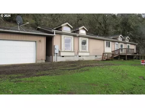 167 Isabell Ave, Roseburg, OR 97470
