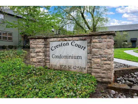 3723 SE 42nd Ave #D, Portland, OR 97206