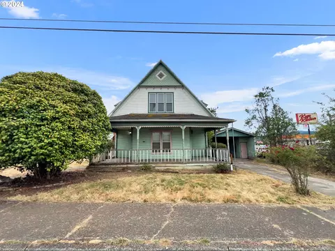 812 Willow St, Myrtle Point, OR 97458