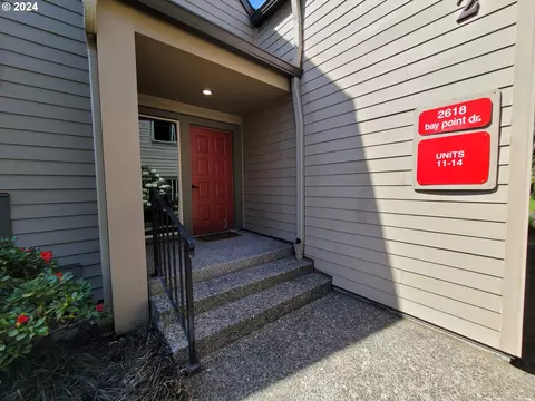 2618 SE Baypoint Dr #13, Vancouver, WA 98683