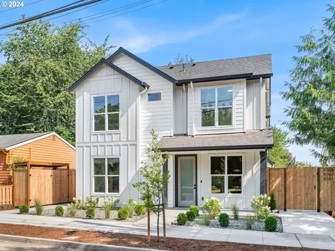 8363 N Swenson St #3, Portland, OR 97203