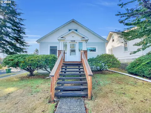 1209 Alder Ave, Coos Bay, OR 97420