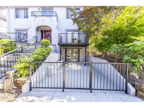 2034 NW Overton St #E, Portland, OR 97209