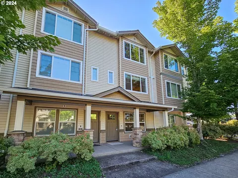 491 NEdgeway Dr, Hillsboro, OR 97006