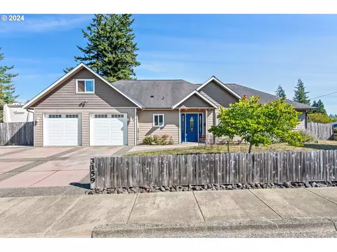3159 Myrtle St, North Bend, OR 97459