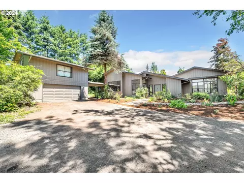 27627 Lorane Orchard Rd, Lorane, OR 97451