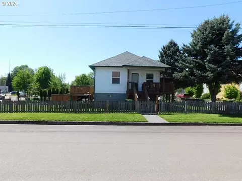863 Washington Ave, Vernonia, OR 97064