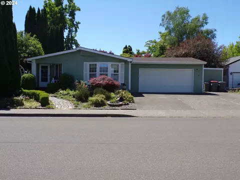 1722 NW Wallace Rd, Mcminnville, OR 97128