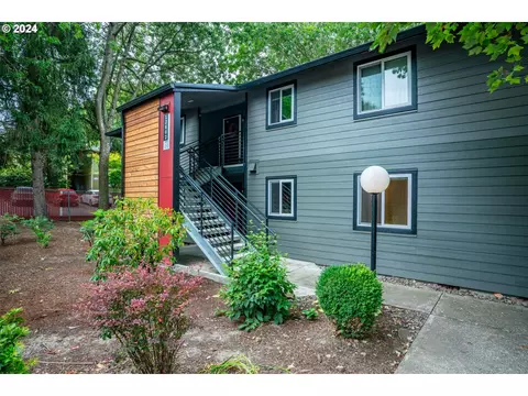 12602 NW Barnes Rd #4, Portland, OR 97229