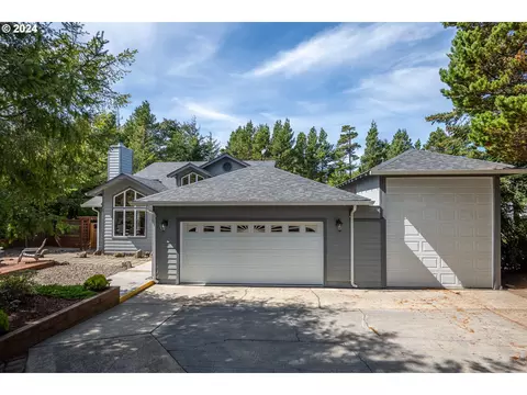 88030 Windleaf Way, Florence, OR 97439