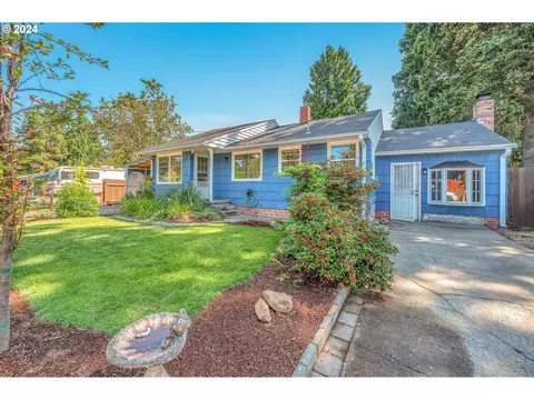 16010 SE Johnson Rd, Clackamas, OR 97015