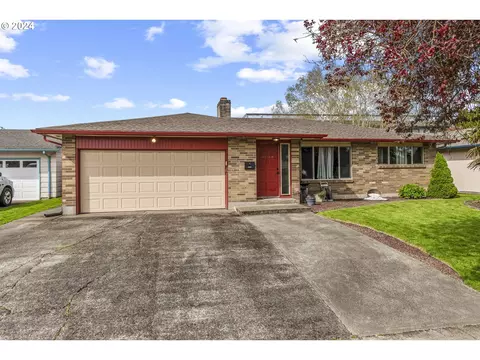 3250 Maple St, Longview, WA 98632