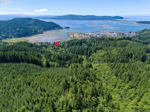 Franklin St, Garibaldi, OR 97118 photo 4