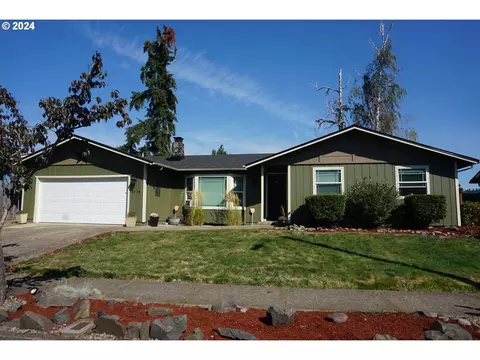 6976 B St, Springfield, OR 97478