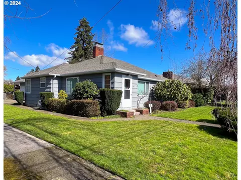 615 E Sherman St, Lebanon, OR 97355