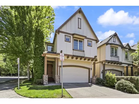 162 NE Stonebriar Ln, Hillsboro, OR 97124
