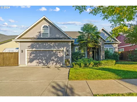 2497 Borders Dr, Eugene, OR 97404