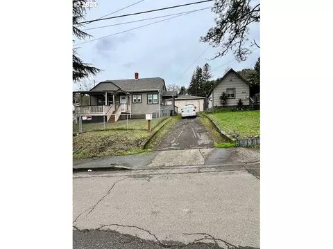 1734 NE Klamath Ave, Roseburg, OR 97470