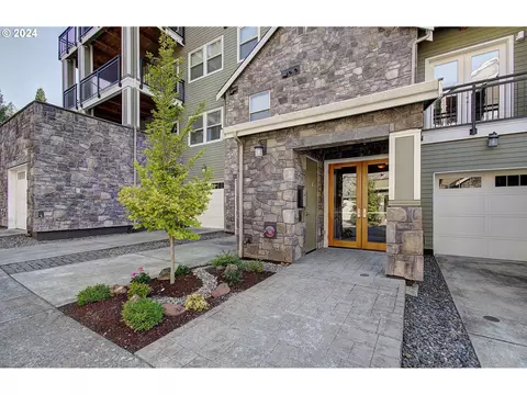 11622 SE Wingspan Way, Happy Valley, OR 97086
