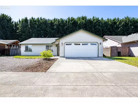 12201 NE 71st St, Vancouver, WA 98682