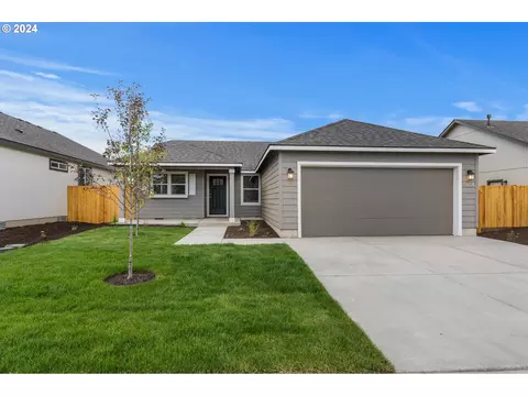 5096 Holly St, Springfield, OR 97478