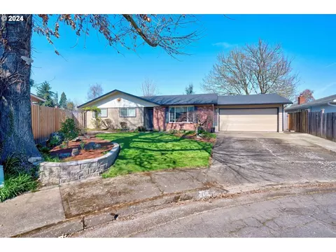 4673 NE Kingston Ct, Salem, OR 97305