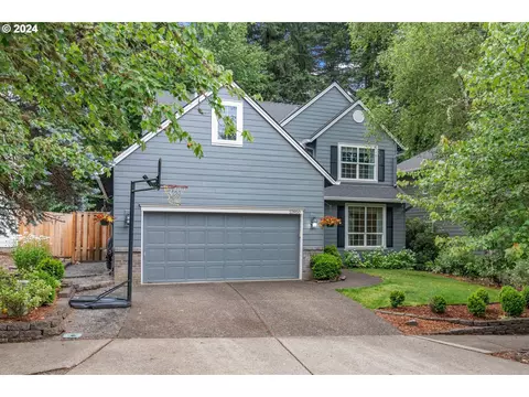 23950 SW Shady Grove Dr, Sherwood, OR 97140