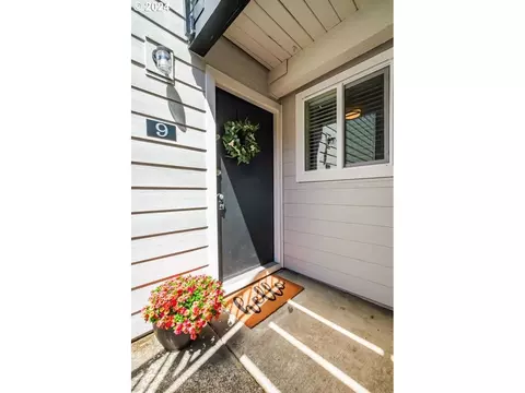 5482 SW Alger Ave #F-9, Beaverton, OR 97005