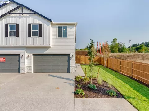700 NW 178th Way #RIGHT, Ridgefield, WA 98642