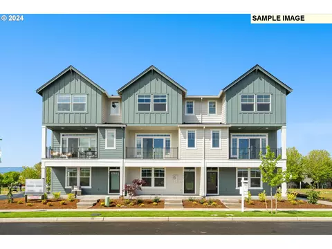 3340 SE Brookwood Ave, Hillsboro, OR 97123