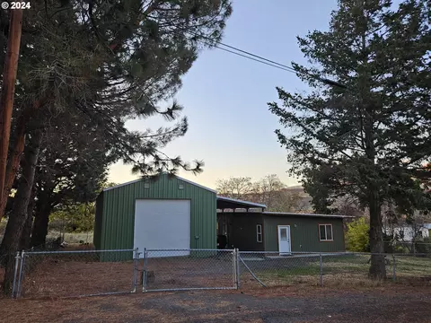 316 Murray St, Rufus, OR 97050